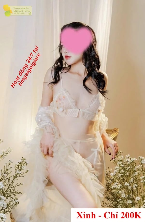 Em gái gọi Huỳnh Diệu Châu Body Đồng Hồ Cát, Ngực To Nóng Bỏng Chiều Khách hình 5 Em gái gọi Huỳnh Diệu Châu Body Đồng Hồ Cát, Ngực To Nóng Bỏng Chiều Khách hình 4