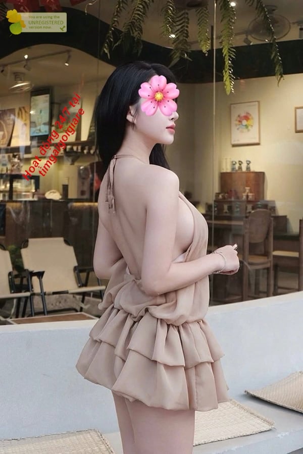 Em gái gọi Phan Ngọc Huyền dâm siêu phẩm gái xinh da trắng hình 2