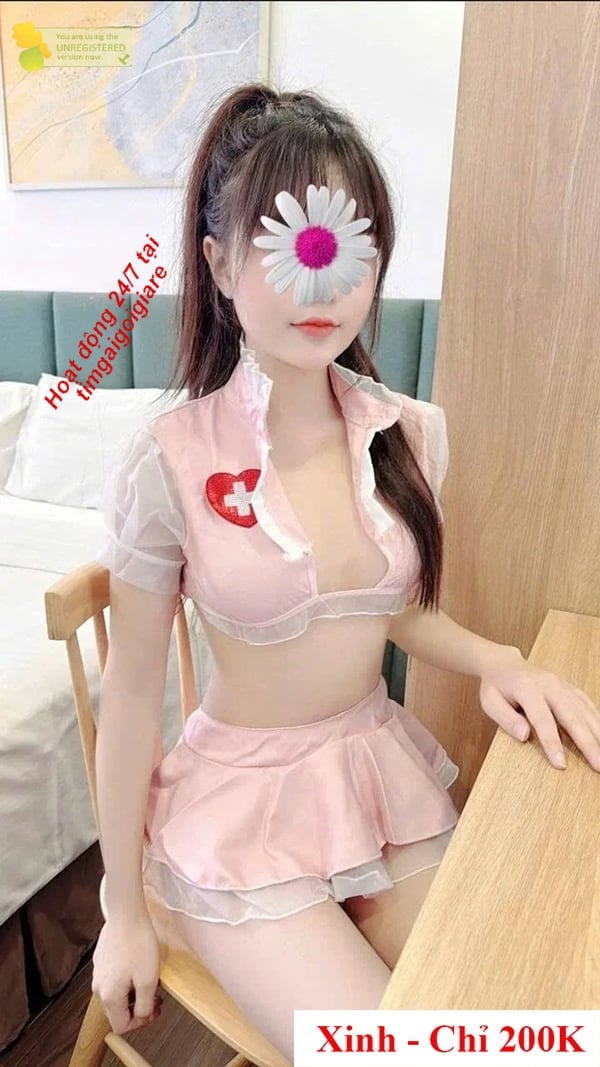 Gái gọi Ngô Ngân Ngọc xinh non ngọt nước hình 2